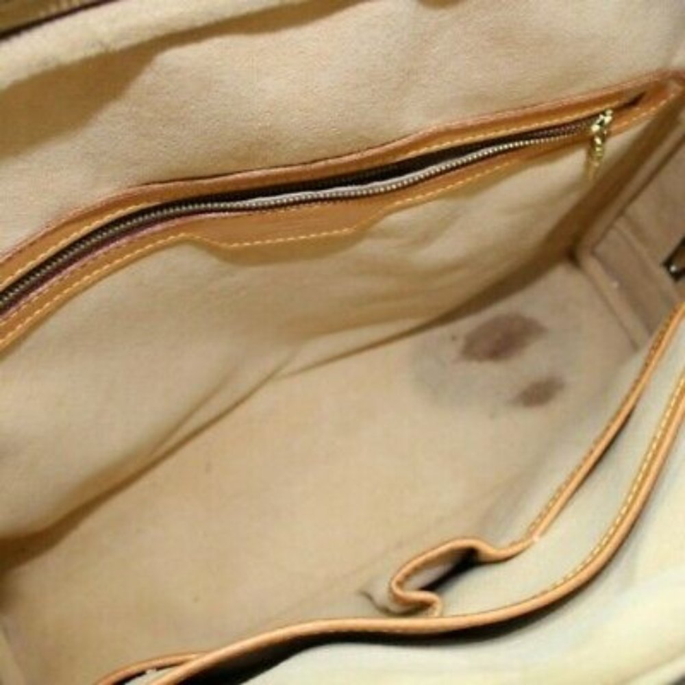 Authentic Louis Vuitton Business Bag Rivoli - Picture 9 of 10